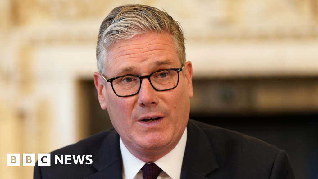 Keir Starmer announces he is standing down as MP - BBC