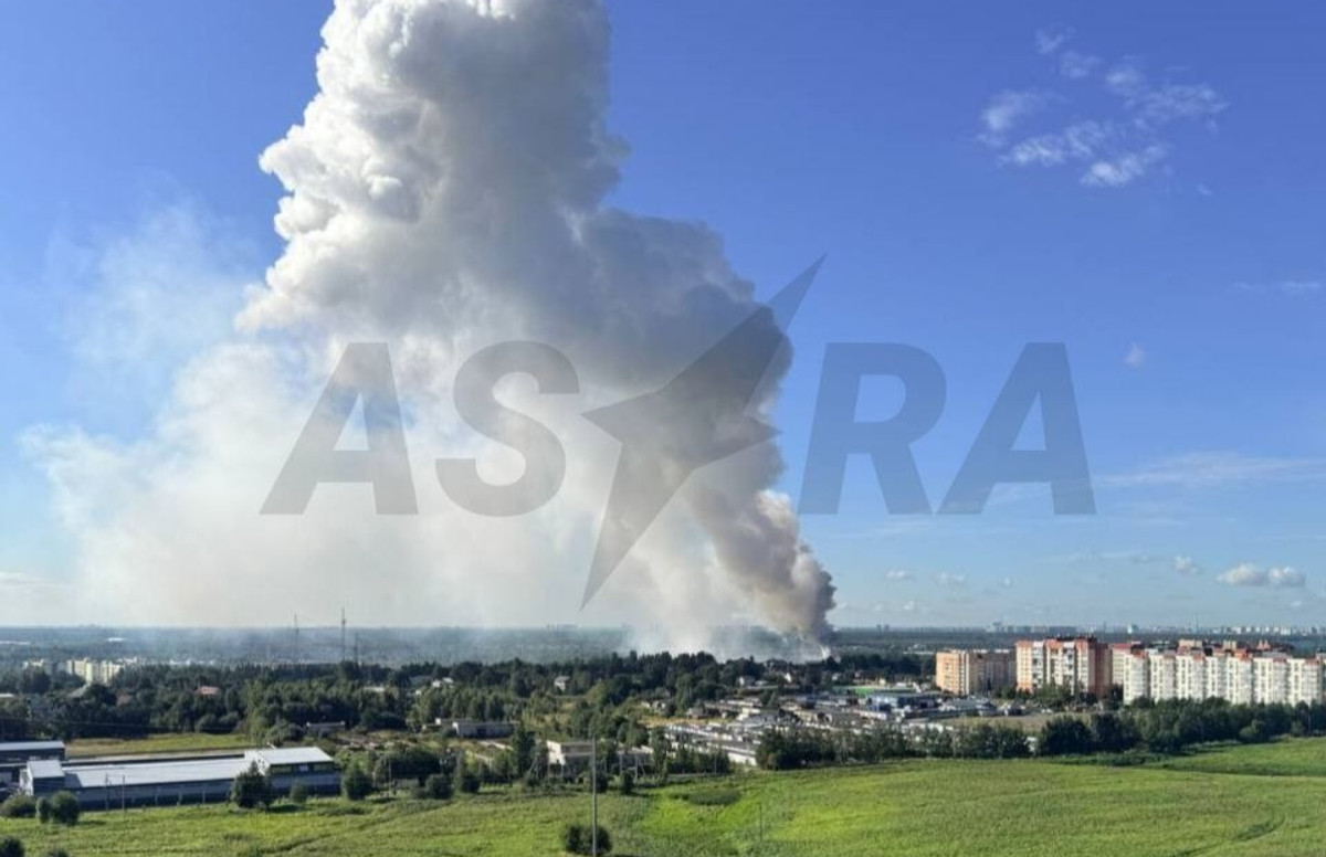 Ukraine Hits Russia’s Biggest Baltic Port as 516 Drones Reportedly Swarm Russian Skies