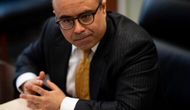 Prosecutor Sheri Mecklenburg resigns from DOJ in fiery letter, saying Boutros "personally directed" Broadview 6 prosecution
