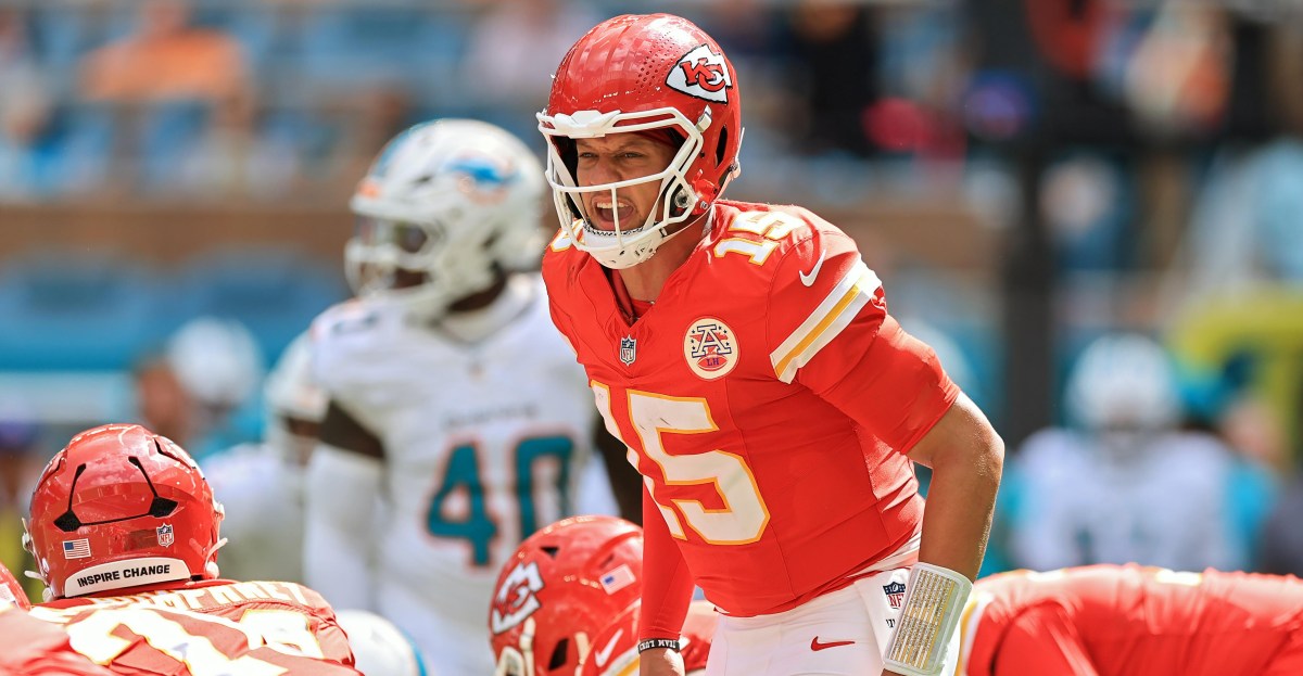 Patrick Mahomes reminds young Chiefs team they can’t relax