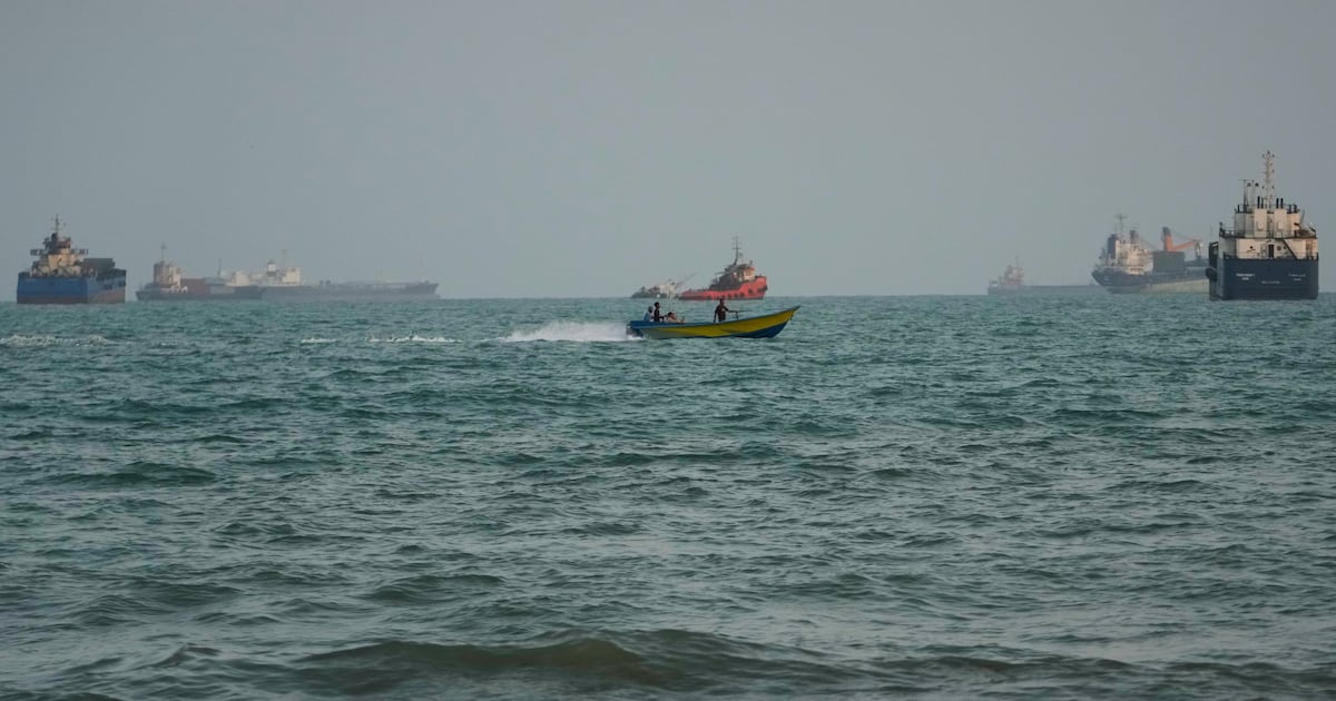 Fighting escalates in Strait of Hormuz as Iran claims strike on US ship - WSB-TV Channel 2