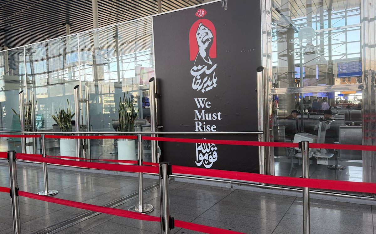 US aviation sanctions disrupt Iran flights, push travellers overland