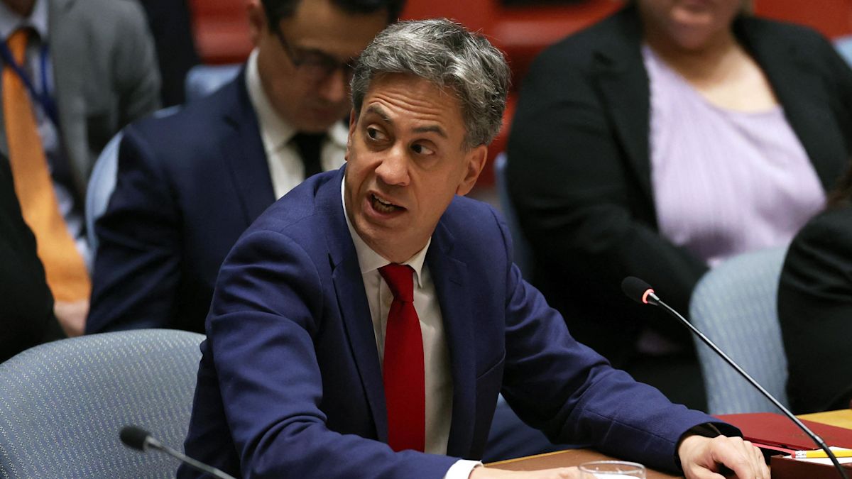 Miliband tells Iran minister UK will not tolerate 'hostile activity' on British soil