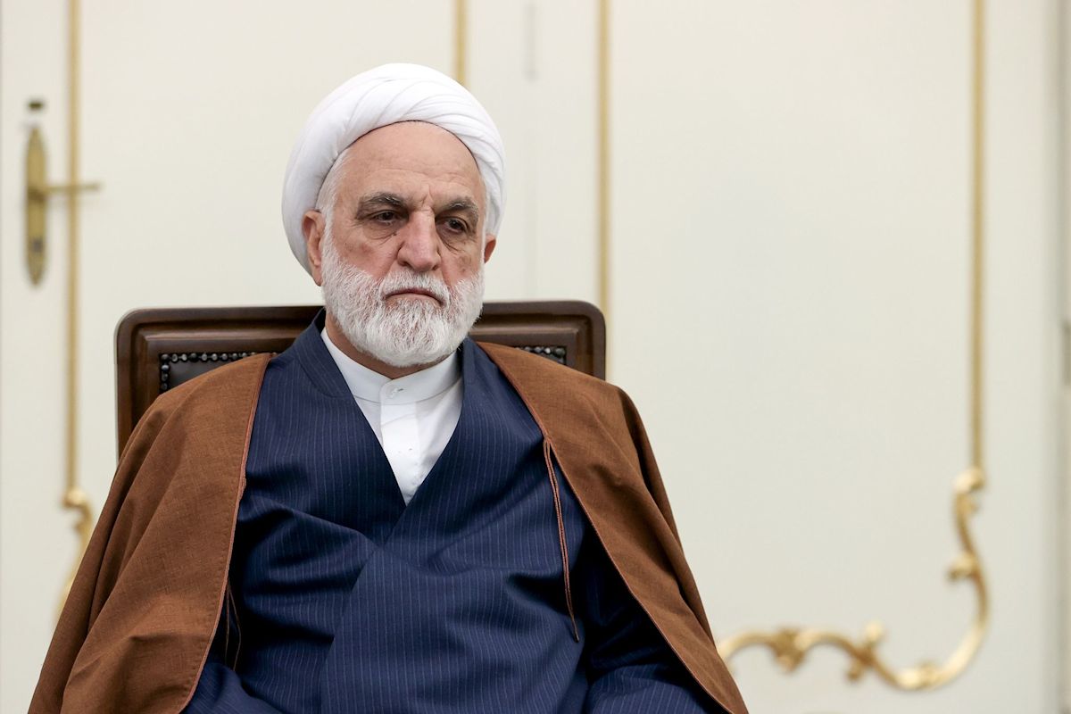 Iran shuts French language centre in Tehran