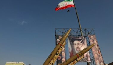 US sanctions 10 over allegedly procuring weapons for Iran