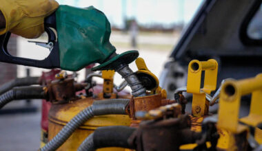 GasBuddy: Record $6 diesel is 'unavoidable' amid Iran oil disruptions