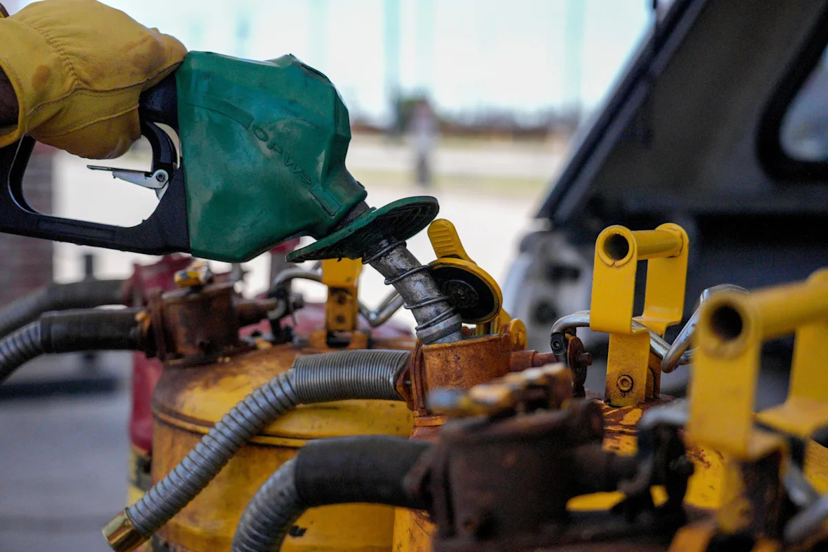 GasBuddy: Record $6 diesel is 'unavoidable' amid Iran oil disruptions