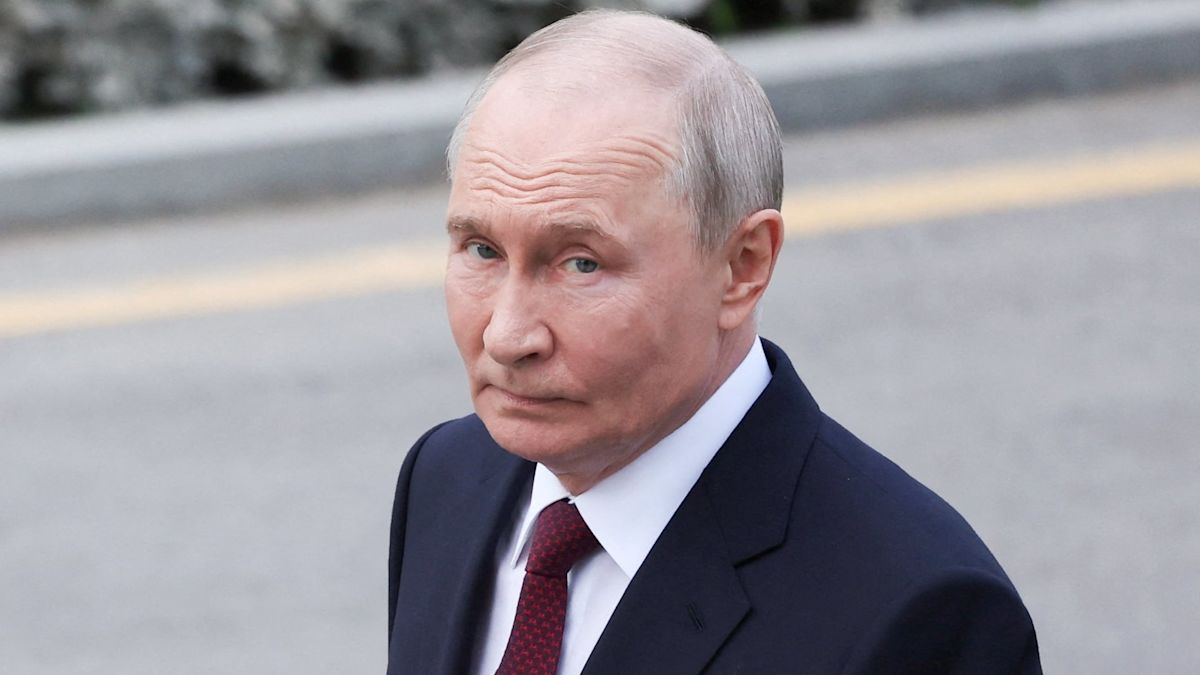 Jaw-Dropping Scale of Putin’s Humiliating Crisis Revealed
