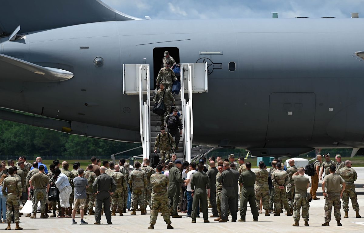 Trump doesn't have the right to send National Guard to Iran