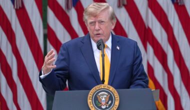 Trump invites battleground Republicans to Rose Garden dinner