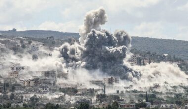 Israel bombards several towns in southern Lebanon | Israel attacks Lebanon