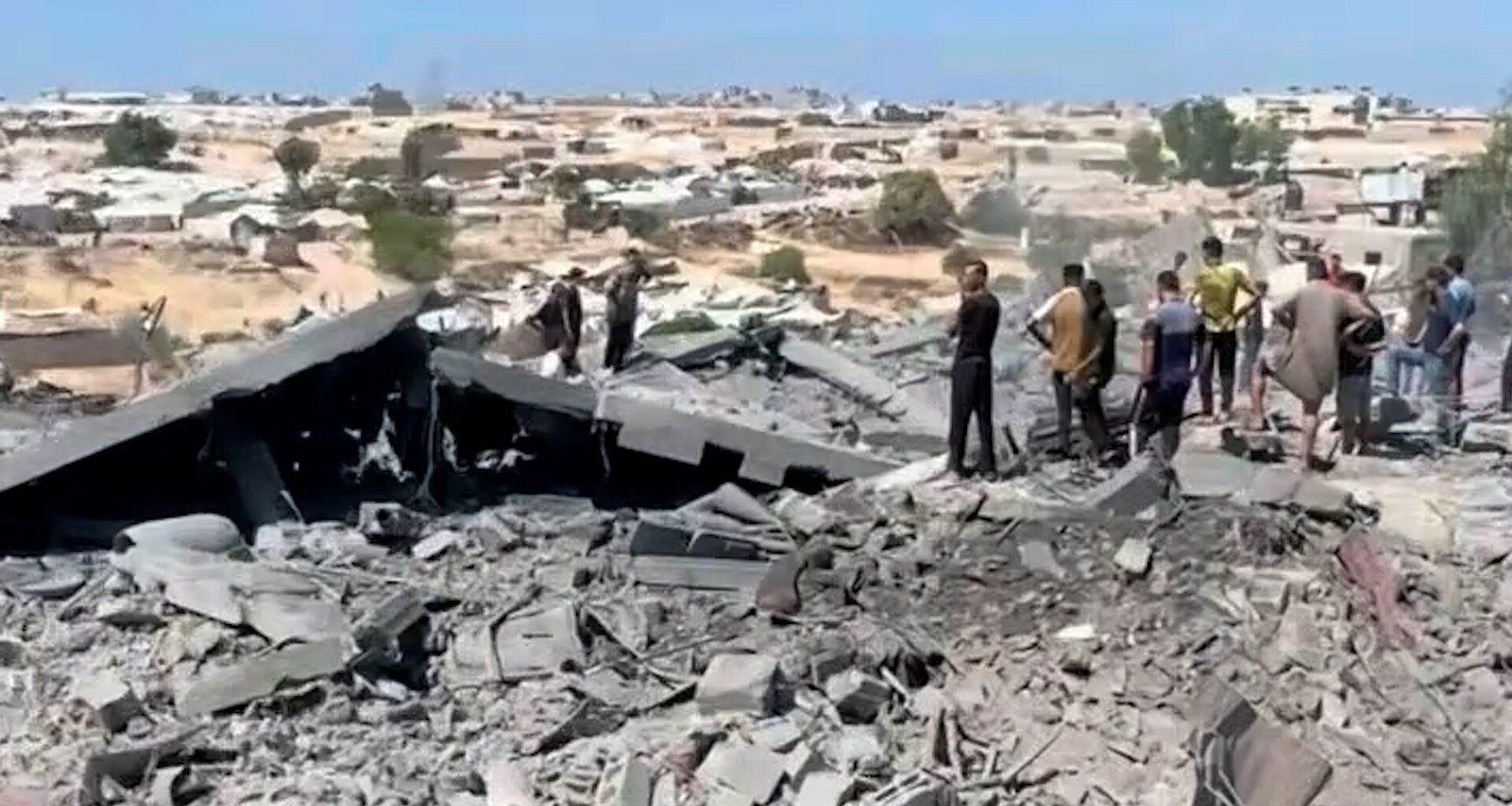 Israeli strikes devastate homes, displace families across Gaza | Israel-Palestine conflict News