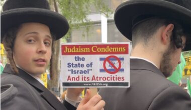 Jewish protestors join Free Palestine march to denounce Netanyahu | Israel-Palestine conflict News