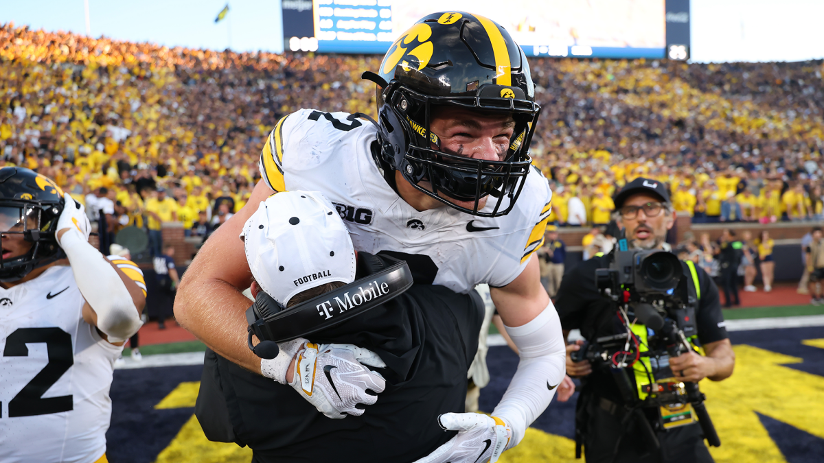 College football winners, losers in Week 4: Iowa emerges as Big Ten title threat
