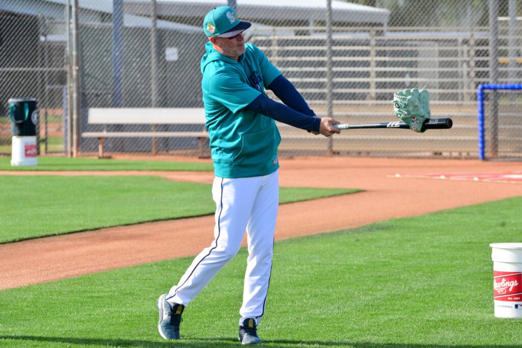 Mariners Dismiss Four Coaches - MLB Trade Rumors