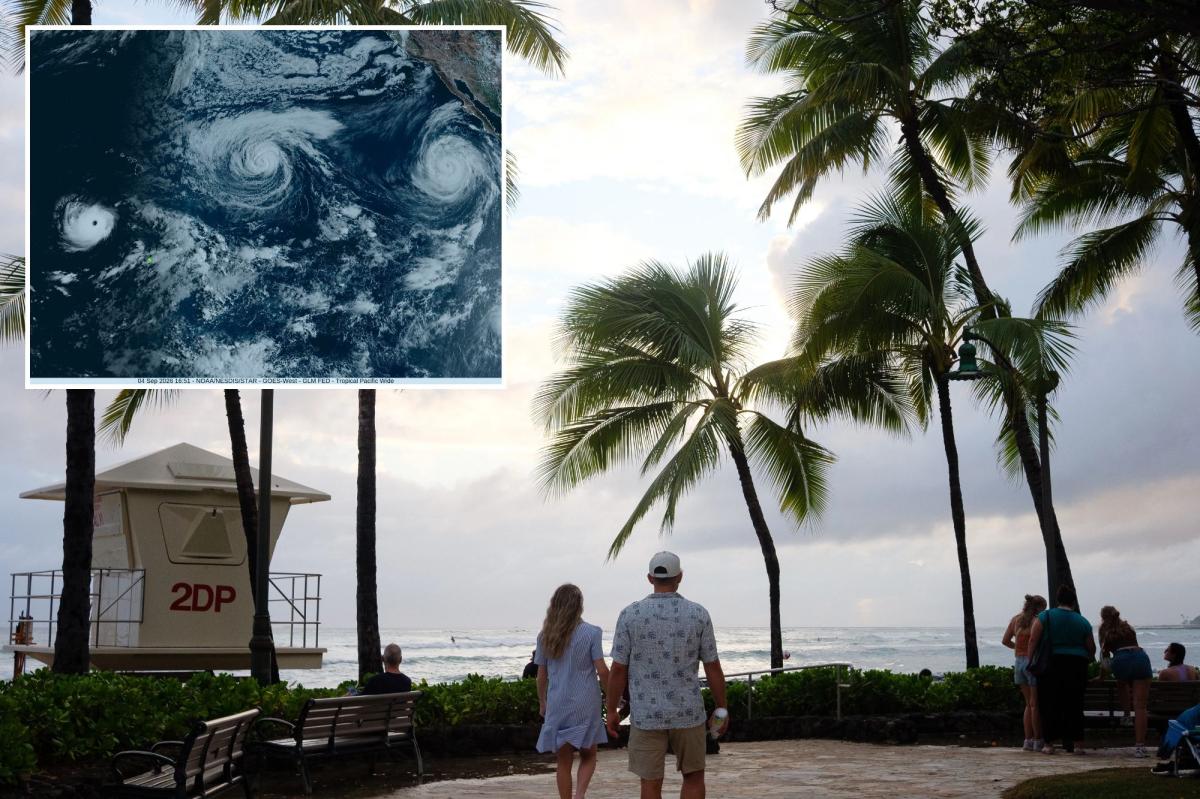 New forecast models show Hawaii in Hurricane Lowell's path