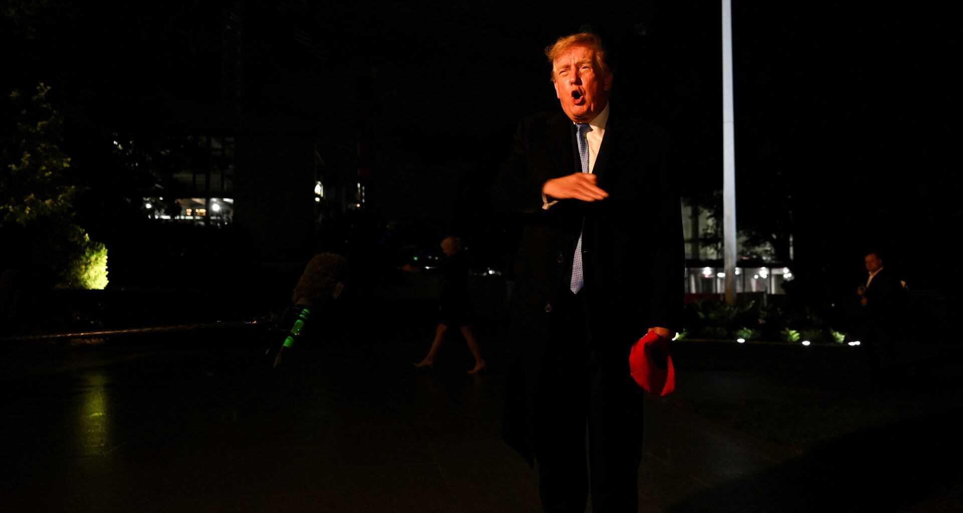 Trump announces $15bn steel mill project in Iowa before US midterms | Manufacturing News