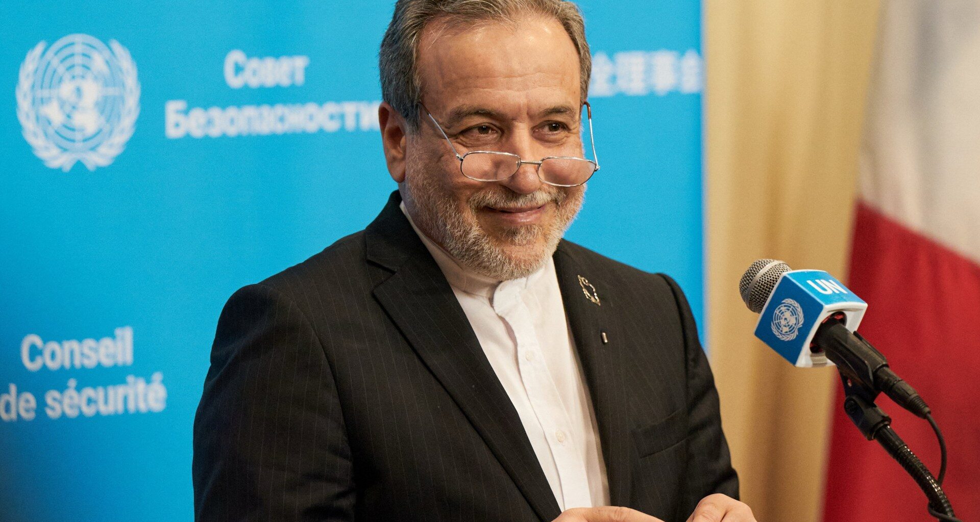 Iran’s Araghchi meets Qatari mediators as US calls for nuclear talks | US-Israel war on Iran News