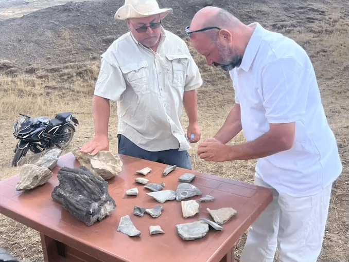 Scientists examine findings from Noah's Ark Scans