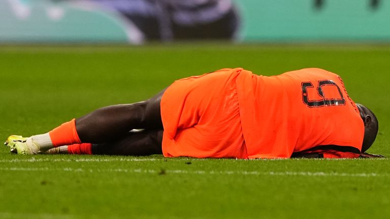 Sunderland's Brian Brobbey was also taken off injured