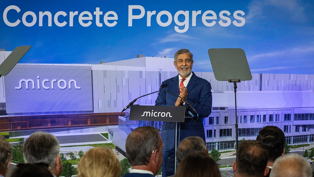 Micron Stock: Memory-Chip Giant Tops Fiscal Q4 Goals