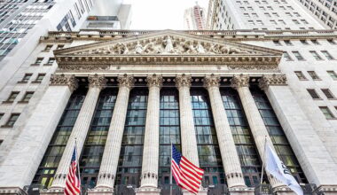 Stock Market Today: Dow Falls On U.S.-Iran Attacks As Oil, Yields Rise| Investor's Business Daily