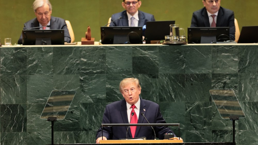 Trump Escalates Iran Rhetoric as US Pursues Hormuz Deal at UN