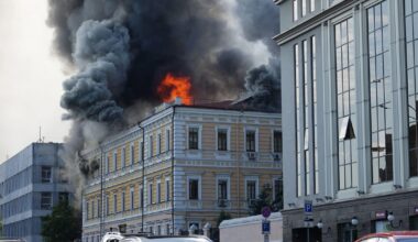 Russian strikes on Ukraine kill at least 7, including woman at Kyiv's National Academy of Sciences
