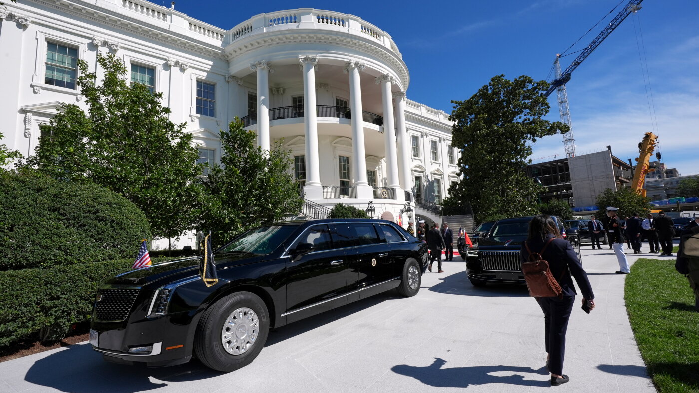 CNN left off Air Force One for Trump's upcoming trip, White House signals in new media restriction : NPR