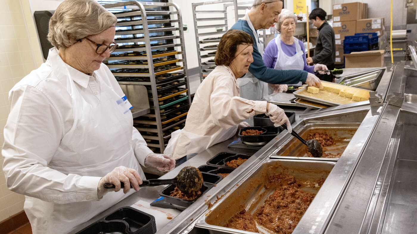 Meal deliveries to patients save money and improve health, but they're at risk : NPR