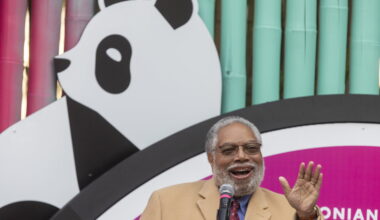 Smithsonian head announces resignation : NPR