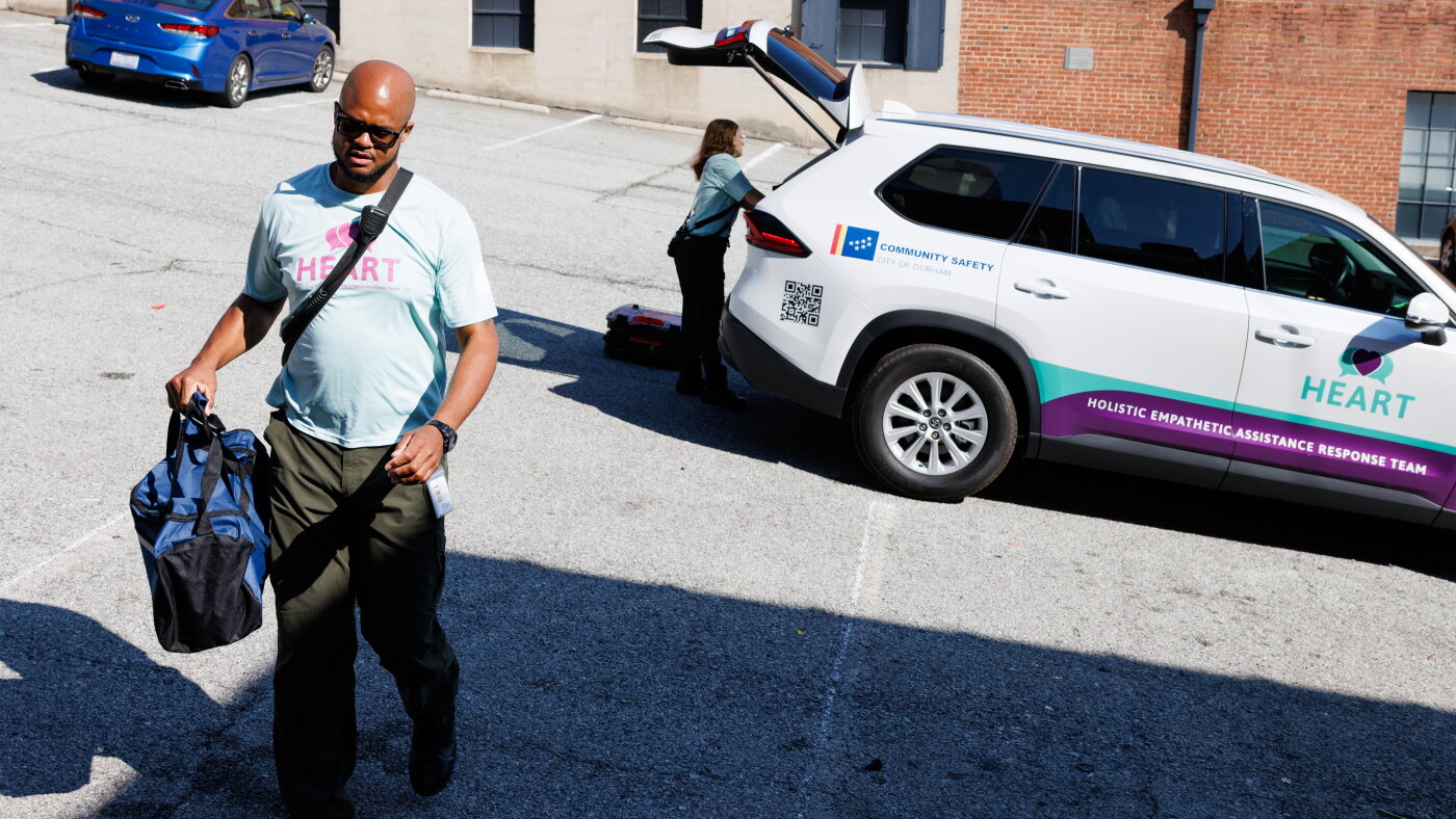 How unarmed 911 teams are reshaping public safety in nearly 100 cities : NPR