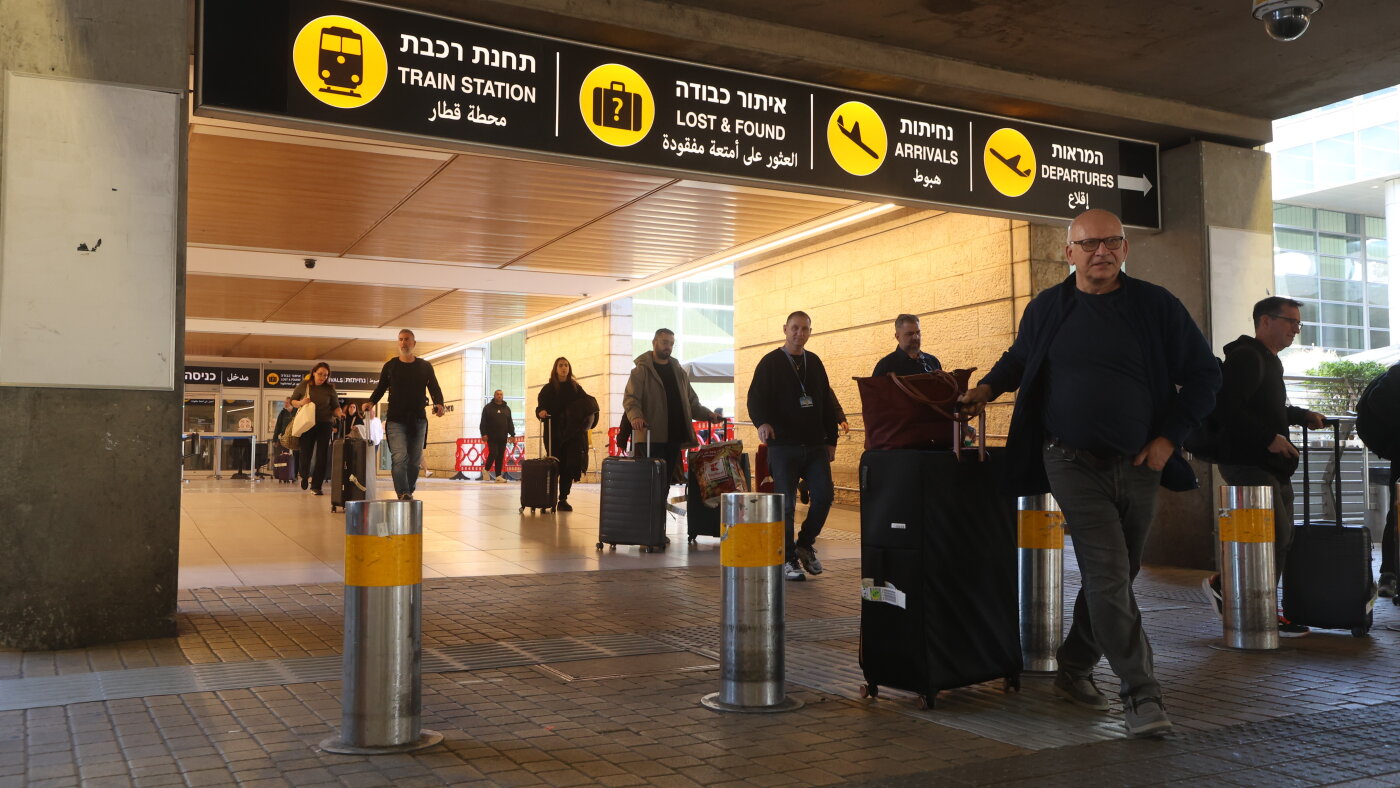 Israel bars U.S. citizens over Palestinian ties and opinions : NPR