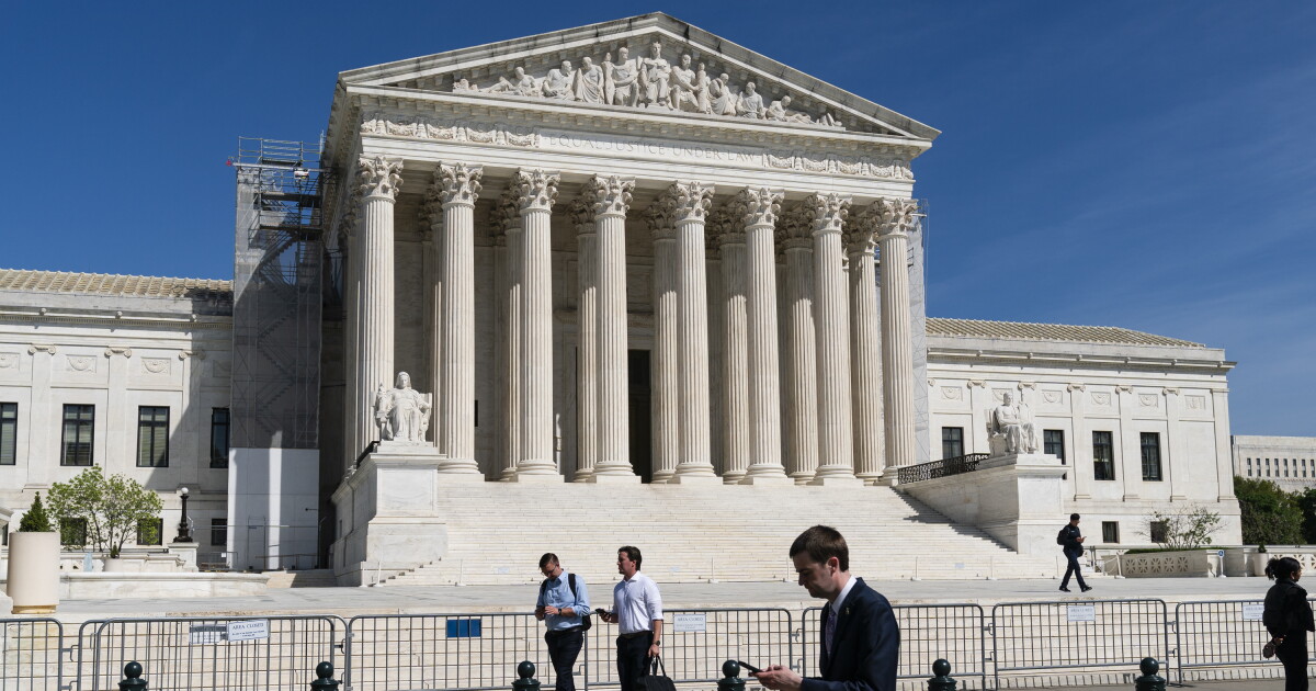 U.S. Supreme Court blocks Trump-backed Missouri congressional map