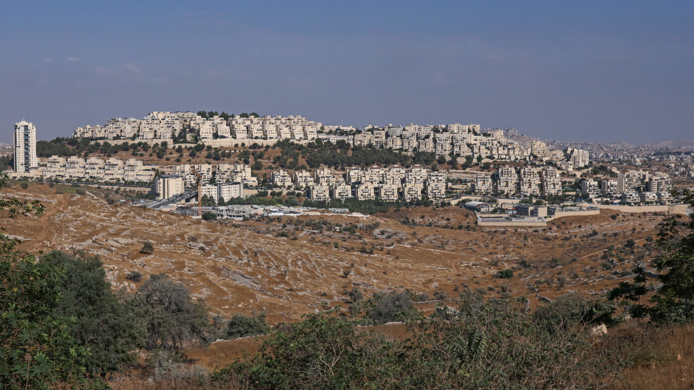 U.K. accuses Israeli settlers of 'ethnic cleansing,' bans trade : NPR