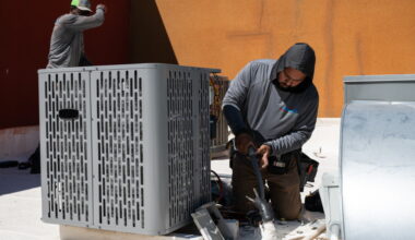 Experts say air conditioning saves many lives, but worsens climate change