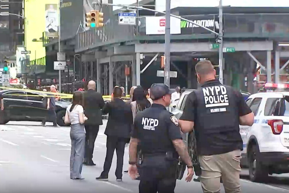 Woman stabs 2 then is fatally shot by police in Times Square