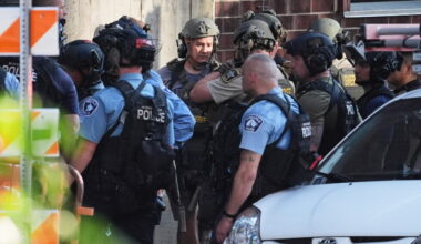 2 people killed, suspect dead in downtown Minneapolis shooting