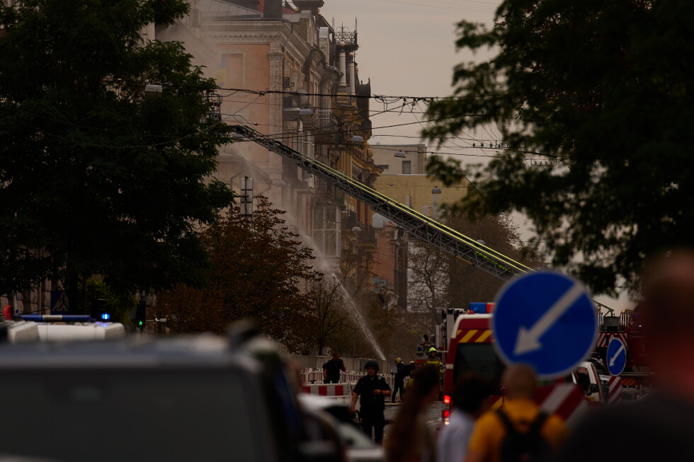 Russian attacks strike security service in Ukrainian capital