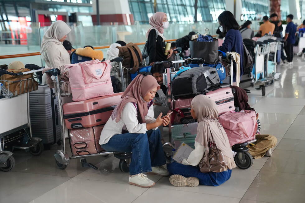 Flights to and from Jakarta resume after Anak Krakatau eruption