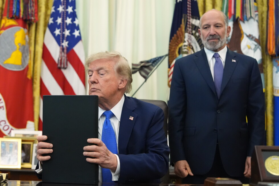 Federal judge blocks Trump's latest attempt to end birthright citizenship