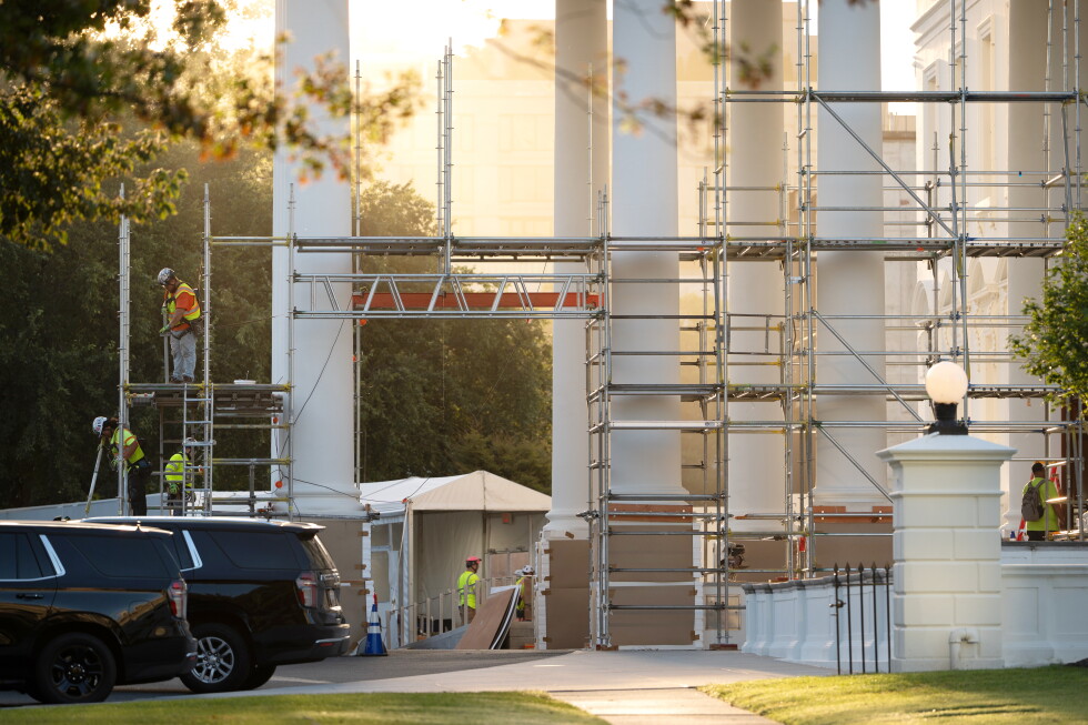 Shrouds and scaffolding removed from White House North Portico