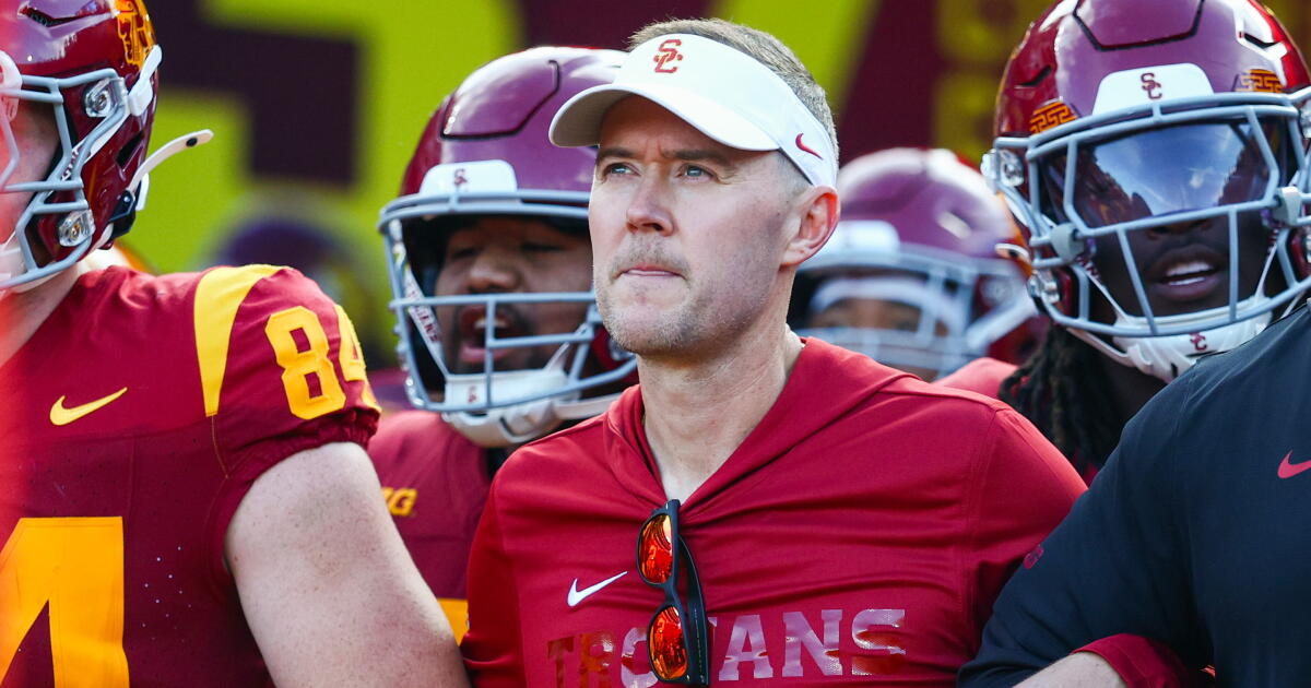 USC coach Lincoln Riley lost more than a game to Oregon