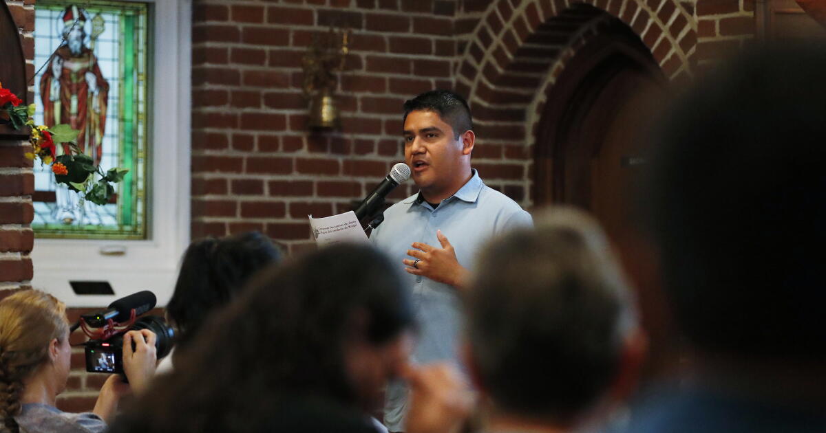 Trump supercharged ICE. Now battleground candidates look for a message
