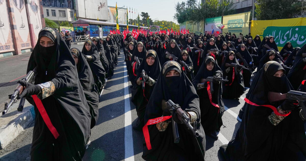 Iranians rally by the hundreds of thousands in biggest show of defiance since war began
