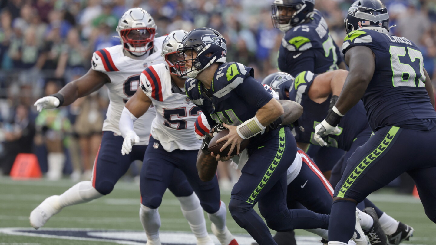 Seahawks rule out QB Sam Darnold's return tonight