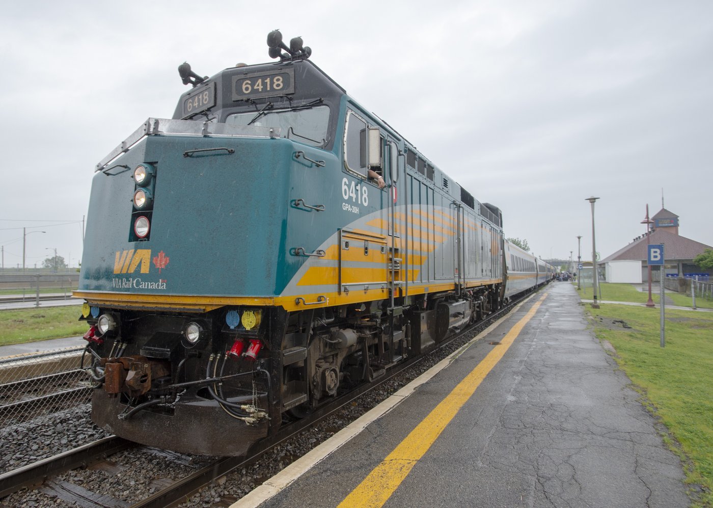 VIA Rail backtracks on plans to end Guildwood Station service in Scarborough