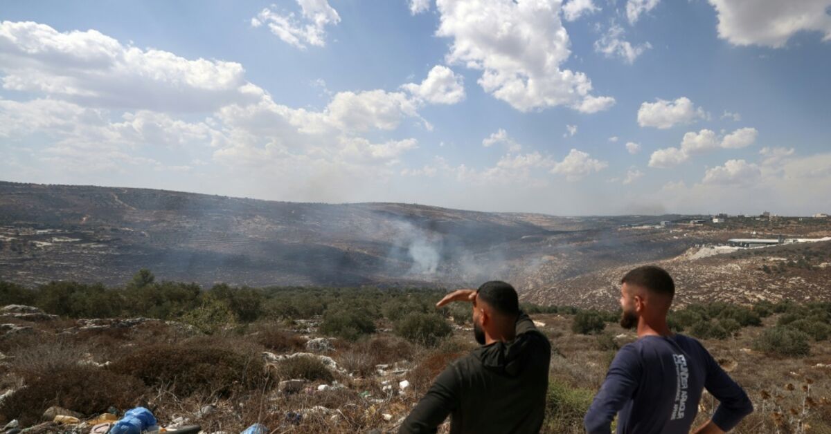 Israeli settlers attack European diplomats, beat French mayor