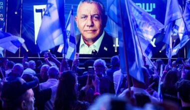 Israel's Eisenkot vows unity as Netanyahu paints him as soft on Iran