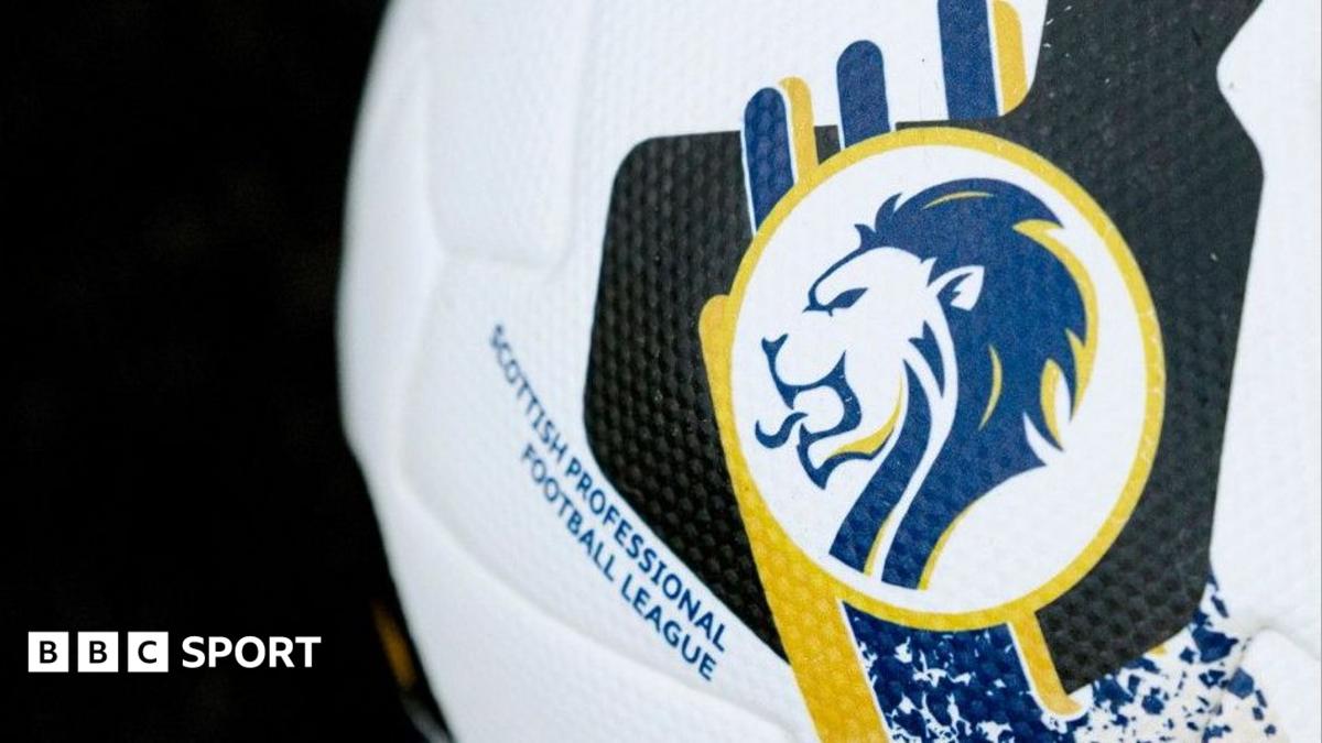 SPFL match ball